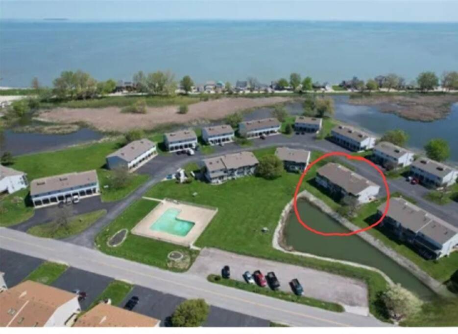 Sand Beach Sunnie Days Condo In Oak Harbor On Lake Erie! מראה חיצוני תמונה